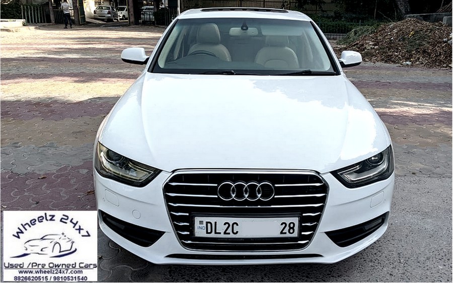 AUDI A4 AMT 35TFSI SUNROOF